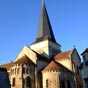 Saint-Amand-Montrond : L'glise Saint-Amand (XII-XIIIe) abrite des vitraux de Max Ingrand.