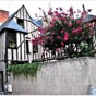 Au dtour d'une rue, dans le Tours ancien.