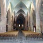 A l'intrieur de l'glise, le ministre de la Culture a recens un ostensoir du XIXe sicle, des tableaux, un autel et une plaque commmorative date de 1301. 