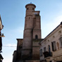 L'Isle-Jourdain: Tour clocher difie au XIVe sicle.