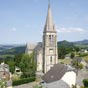 L'glise Saint Martin de Labassre (fin XIXe sicle) domine le village avec son clocher de 37 m de haut.