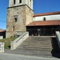  Les photos suivantes correspondent  des dcouvertes que le plerin ctoie s'il a choisi de dlaisser le parcours direct ferroviaire! Dans le village d'Arce s'lve l'glise Santa Maria , de grs rouge, dote d'une tour clocher trs massive.