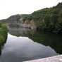Le lot s'coule lentement sous le pont Valentr...