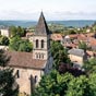 Cardaillac: L'glise Saint-Julien, idalement plante, semble veiller sur ses ouailles!