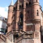 Cette glise Saint Jean-Baptiste, commence en 1472, fut livre au culte en 1487, quoique non termine...Elle fut ddie  Notre Dame et  saint Jean-Baptiste et consacre par Franois d'Estaing en 1524.