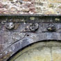 Eglise de Larreule: Dtail de faade