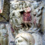 Le chapiteau qui surmonte saint Just montre sa dcollation. L'arrestation de Pasteur lui fait face.