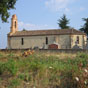 Eglise de Saint Martin de Durfort: Situe 2,6 km aprs avoir quitt Durfort -Lacapellette mais localise sur sa commune   C'est sa plus petite glise. Longtemps proprit des vques de Cahors, elle fut ensuite cde  l'abb de Moissac en mme temps que celle de Saint-Paul et celle de Saint-Hilaire . Elle est construite en pierre et brique, avec un choeur  5 pans dont la faade est agrmente d'un fronton triangulaire et d'un clocher mur en accolade, perc d'une seule ouverture.