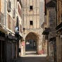 La Porte dite Porte Malbec ou Porte Salmon et la tour qui la contient datent vraisemblablement du XIIIe sicle comme les autres portes de Rocamadour.C'est la seule porte de la cit  avoir conserv sa tour.
