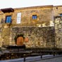 Le palais des Vald�s-Salas  est un exemple d'architecture civile du XVIe si�cle....