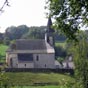 Nous sommes  Ordiap, village form de nombreux quartiers qui s'tirent sur une vingtaine de km. C'est l'exemple type de l'habitat dispers trs frquent au Pays basque. Nous dcouvrons de suite sur notre gauche la ravissante glise Saint Michel, seul vestige d'un ensemble hospitalier  qui, d'aprs un inventaire de 1449, comprenait, outre l'hpital, un moulin , une chapelle Saint Laurent et l'glise actuelle, sans compter des granges et leurs terres aux alentours.