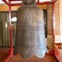 Si vous avez un peu de temps disponible vous pourriez vous rendre au muse d'art campanaire situ par cette belle cloche qui en indique l'entre...