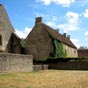 Abbatiale cistercienne de Fougerolles : Nef de l'glise et aile des convers - En 1958 lglise est inscrite  linventaire supplmentaire des Monuments Historiques. Les autres btiments de Varennes sont  leur tour inscrits en 1993, lglise, la maison de labb et ses dpendances tant en outre classes M.H. en 1994.     