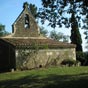 Lamothe:glise construite, comme son nom l'indique, sur une motte fodale  proximit d'un chteau datant tous deux du 11e sicle.Ddie  Notre Dame des vignerons, cette glise romane est lune des plus anciennes de sa juridiction. Situe sur le chemin de Saint-Jacques de Compostelle, elle est visite par de nombreux plerins.