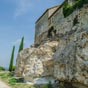 On passe  proximit des vestiges du chteau des comtes d'Armagnac