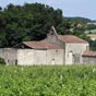 Nous nous approchons pour dcouvrir cette ancienne chapelle...