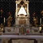 Cathdrale Notre-Dame: La statue de la Vierge Noire (XVIIe sicle)se trouve actuellement sur le matre-autel. Elle fut couronne par l'vque du Puy au nom du Pape Pie IX le 8 juin 1856. Cette Vierge Noire aurait t offerte par le Roi louis IX (Saint Louis) au retour de la 7me croisade.