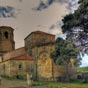 A l'cart du village de Bareyo, en plein champ, sur une colline tourne vers la mer, se dresse l'glise Santa Maria du XIIe sicle.L'difice est domin par une imposante tour quadrangulaire que coiffe un clocher octogonal. Son abside, particulirement lgante, est dcore de fines arcades et de chapiteaux historis. A l'intrieur, les fonts baptismaux wisigothiques laissent penser qu'un sanctuaire plus ancien s'levait  cet endroit.