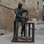Ce potier en action rappelle que Navarrete est une ville o la poterie est encore une tradition artisanale