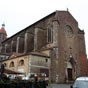 Eauze - La cathdrale Saint-Luperc est consacre  saint Lupercus, vangliste qui convertit Anatole et Dassin. Construite de 1467  1521, par l'vque Jean Marre de Condom. C'est un vaisseau gothique haut de 22 m,  nef unique, et chapelles basses entre les contreforts, avec un clocher octogonal. Des briques romaines ont t remployes dans les murs. Ses hautes baies ont des vitraux du xvie sicle et du xixe sicle. Le btiment abrite un orgue de tribune ralis en 1842 par le facteur d'orgue Daublaine-Callinet  buffet nogothique puis augment par le facteur d'orgue Magen. L'archevque d'Auch Franois-Augustin Delamare fait de l'glise de nouveau une cathdrale en 1865.
