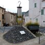 Voir sur la photo suivante ce que reprsente ce monument implant au coeur du Bousquet d'Orb  