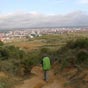 Le chemin qui mne  Leon: la ville se profile au loin....