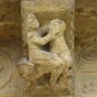 Portail sud : modillons (Samson matrisant le lion).
