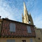 Marciac : ses vieilles demeures cotoient son glise Notre-Dame...