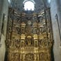 La chapelle du retable majeur: Dans la nef de l'vangile de la cathdrale on plaa le grand Retable Majeur , qui jusqu'en 1994 cachait  la vue l'abside romane de la grande chapelle. C'est la dernire oeuvre de Damian qui mourut dans la ville en 1540. Dlicatement polychrom par Andrs de Melgar c'est un de meilleurs joyaux de la renaissance espagnole. Il est constitu de  quatre parties  et d'un mouvant couronnement. Monumental et solennel, il met en exergue une ornementation profane  compose d'lments  mythologiques  et grottesques qu'on ne retrouve dans aucune autre glise espagnole...