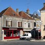 Neuvy-Saint-Spulchre : La place du Cardinal Eudes.