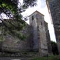 L'glise Notre-Dame-du-Rosaire de Marsolan, reconstruite au XIe sicle, garde un clocher donjon...