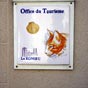 Vous tes  la Romieu: la cit des chats! - C'est en coutant une grand-mre raconter  ses petits enfants la lgende des chats d'Angline, qu'un sculpteur Orlanais aujourd'hui dcd, Maurice SERREAU, eut l'ide de la faire revivre en dposant des sculptures de chats autour de la place.- Cette lgende est relate en dessous des 4 photos qui suivent et qui prennent en compte les chats rencontrs sur la cit!