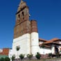 Villadangos del Paramo: Son glise Saint Jacques possde un retable sur lequel on peut dcouvrir un Santiago Matamoros du XVIIIe sicle  avec tricorne. Sur la porte se trouve un bois polychrome voquant la bataille de Clavijo 