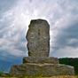 Un  monolithe ddie  Roland se situe au col d'Ibaneta (1067m). Une Durandal en fer forg tait fixe sur la pierre... Elle a hlas disparu victime de voleurs peu scrupuleux. La photo suivante vous montre le monument  l'origine...La chapelle San-Salvador se situe pas trs loin de l...
