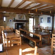 L'agrable salle  manger de l'auberge...