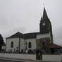 Ds l'arrive  Saint-Jean-le-Vieux on dcouvre l'glise Saint-Pierre d'Usakoa qui date des XIIe et XIIIe sicles...