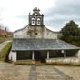 L'glise Santa Maria de Lago se trouve sur notre chemin une petite heure aprs Montefurado...Eglikse  nef unique, chevet carr, petit coeur en bois au pied et chapelle latrale. Son retable est du XVIIIe sicle. Soulignons son beffroi galement du XVIIIe  deux cloches. Comme l'glise de Beducedo   ct, il y a un magnifique texu.
