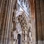 Arcs gothiques  l'entre de la cathdrale d'Oviedo