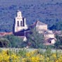L'glise et les rues dalles de Castillo de Polvares, un petit peu  l'cart du chemin,mritent le dtour...