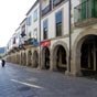 Le Palacio de Berbetoros, palais du XVIIe sicle , dresse ses arcades sur la place centrale de Portomarin