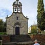 L'iglesia romane  de San Pedro (1182) avec son portail  trois archivoltes