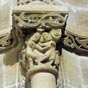 De superbes chapiteaux ornent l'difice, chacun pourra interprter le symbolisme de la reprsentation sculpturales...cinq points c'est tout!
