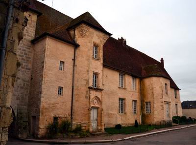 Prmery: Ancienne rsidence d't des vques de Nevers