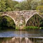 Le pont Santo Alberte enjambe la rivire Parga.