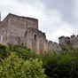 Le grand donjon avec ses murs de 2,40m d'paisseur a le mieux rsist au temps.