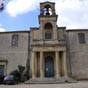 Gallargues: Le temps protestant. Il est construit  l'emplacement d'un ancien chteau, il domine le village et est adjacent  la tour mdivale.